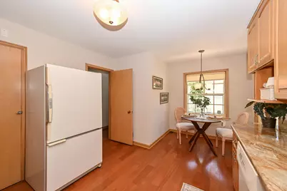 8526 W Clarke St, Wauwatosa, WI 53226 - Photo 14