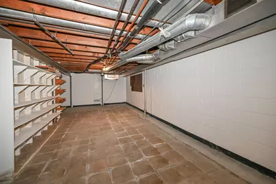 8526 W Clarke St, Wauwatosa, WI 53226 - Photo 32