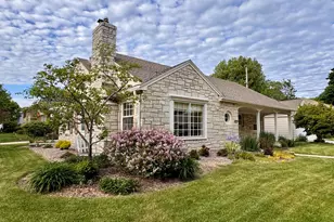 8526 W Clarke St, Wauwatosa, WI 53226 - Photo 1