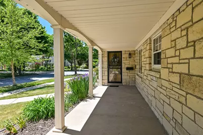 8526 W Clarke St, Wauwatosa, WI 53226 - Photo 40