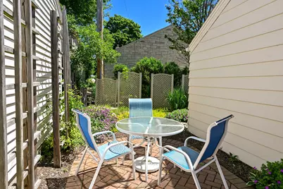 8526 W Clarke St, Wauwatosa, WI 53226 - Photo 46