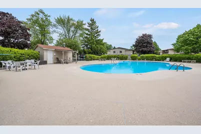 W170N11523  Armada Dr #14, Germantown, WI 53022 - Photo 16