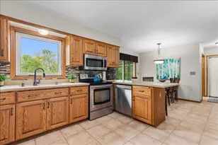 1004 Winnebago Cir, Richfield, WI 53033 - Photo 12