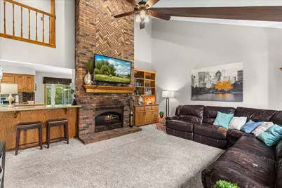 1004  Winnebago Cir, Richfield, WI 53033 - Photo 4