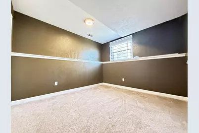 8885 N 70th St, Milwaukee, WI 53223 - Photo 8