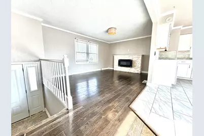 8885 N 70th St, Milwaukee, WI 53223 - Photo 6