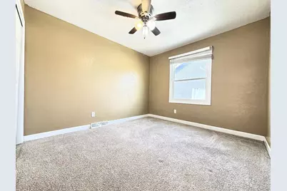 8885 N 70th St, Milwaukee, WI 53223 - Photo 8
