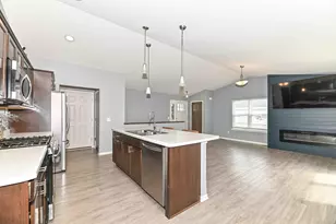 1337 Tower Hill Pass, Whitewater, WI 53190 - Photo 12