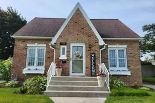 1709 Waldo Blvd, Manitowoc, WI 54220 - Photo 1