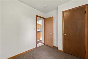 469 Meadowlark Ct, West Bend, WI 53090 - Photo 16