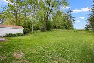 469 Meadowlark Ct, West Bend, WI 53090 - Photo 26
