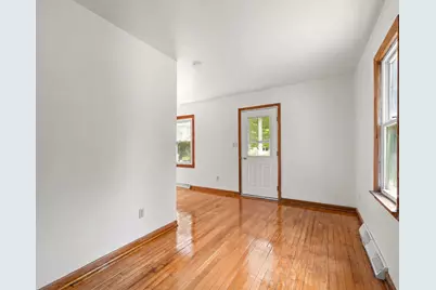 469  Meadowlark Ct, West Bend, WI 53090 - Photo 10