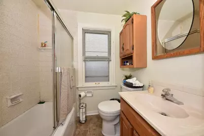 2347 S 76th St, West Allis, WI 53219 - Photo 12