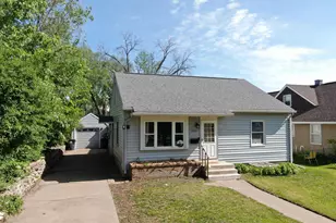 2159 Farnam St, La Crosse, WI 54601 - Photo 1
