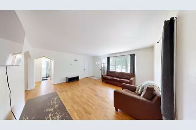 2159  Farnam St, La Crosse, WI 54601 - Photo 6