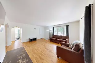 2159 Farnam St, La Crosse, WI 54601 - Photo 6