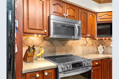 2014  Lexington Dr, Manitowoc, WI 54220 - Photo 28