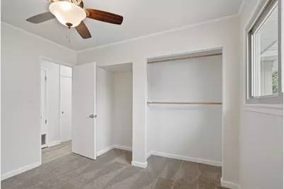 3220 S 72nd St, Milwaukee, WI 53219 - Photo 10