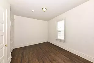 2932 N Holton St, Milwaukee, WI 53212 - Photo 8