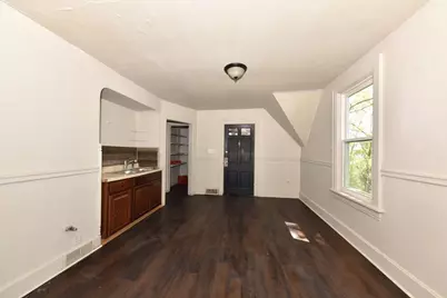 2932 N Holton St #Upper, Milwaukee, WI 53212 - Photo 6