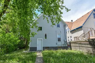 2932 N Holton St, Milwaukee, WI 53212 - Photo 10