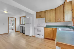 1813 Washington Ave, Sheboygan, WI 53081 - Photo 8