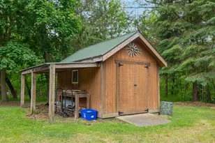 N29W29951 Shel-Mar Dr, Delafield, WI 53072 - Photo 10