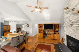 7539 W View Dr, Racine, WI 53185 - Photo 16