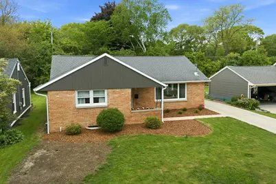 W62N321  Hanover Ave, Cedarburg, WI 53012 - Photo 42