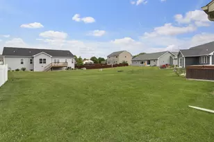 9432 Hawthorne Dr, Sturtevant, WI 53177 - Photo 24