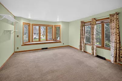9934  28th Ave, Pleasant Prairie, WI 53158 - Photo 4