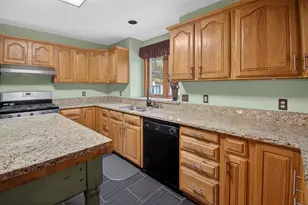 9934 28th Ave, Pleasant Prairie, WI 53158 - Photo 8