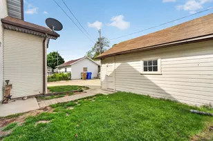 7546 14th Ave, Kenosha, WI 53143 - Photo 8