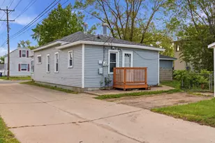 716 St James St, La Crosse, WI 54603 - Photo 16