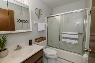 1618 S 115 Ct, West Allis, WI 53214 - Photo 18