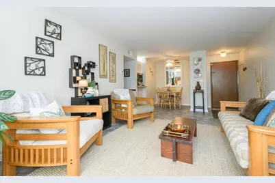 1618 S 115th Unit 302 Ct, West Allis, WI 53214 - Photo 4