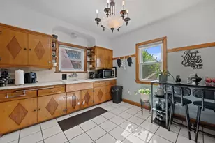 2613 N 62nd St, Wauwatosa, WI 53213 - Photo 18