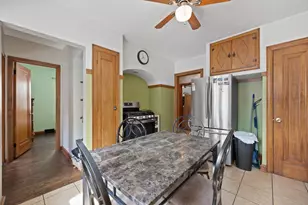 2613 N 62nd St, Wauwatosa, WI 53213 - Photo 8