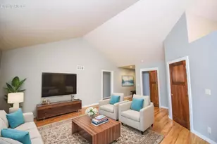 1255 Westwood Dr, Grafton, WI 53024 - Photo 8