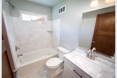 1255  Westwood Dr, Grafton, WI 53024 - Photo 20