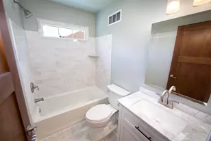 1255 Westwood Dr, Grafton, WI 53024 - Photo 20