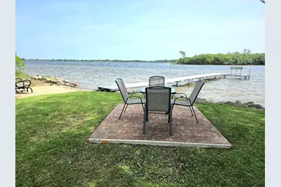 26211 W Loomis Rd, Racine, WI 53185 - Photo 8