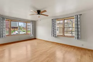 611 S 32nd St, Manitowoc, WI 54220 - Photo 4