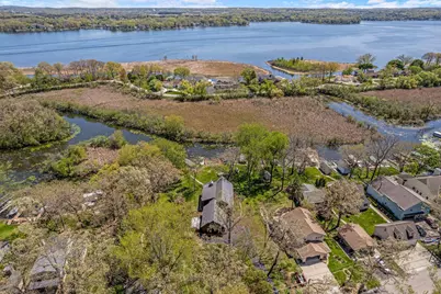 3024  Nagawicka Ave, Delafield, WI 53018 - Photo 58