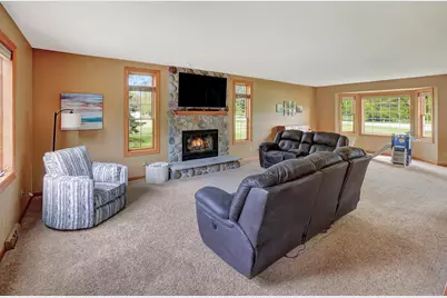 N69W28160  River Park Ct, Merton, WI 53029 - Photo 10