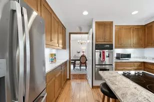 404 W Ravine Baye Rd, Bayside, WI 53217 - Photo 18