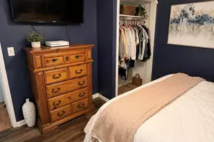 2187 S 98th St, West Allis, WI 53227 - Photo 14