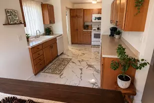 2187 S 98th St, West Allis, WI 53227 - Photo 8