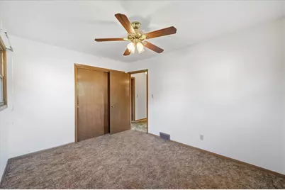923 W Whitefish Rd, Port Washington, WI 53074 - Photo 22