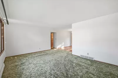 923 W Whitefish Rd, Port Washington, WI 53074 - Photo 2